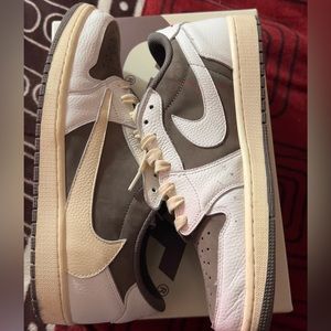 Reverse mocha Travis size 12